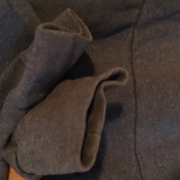 🌸Fila zipper Sweater sz M - Picture 4 of 4